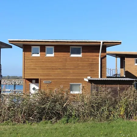 Floating - Schwimmende - Haus 3 *