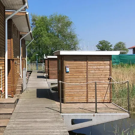 Floating - Schwimmende - Haus 3 Ferienhaus Barth